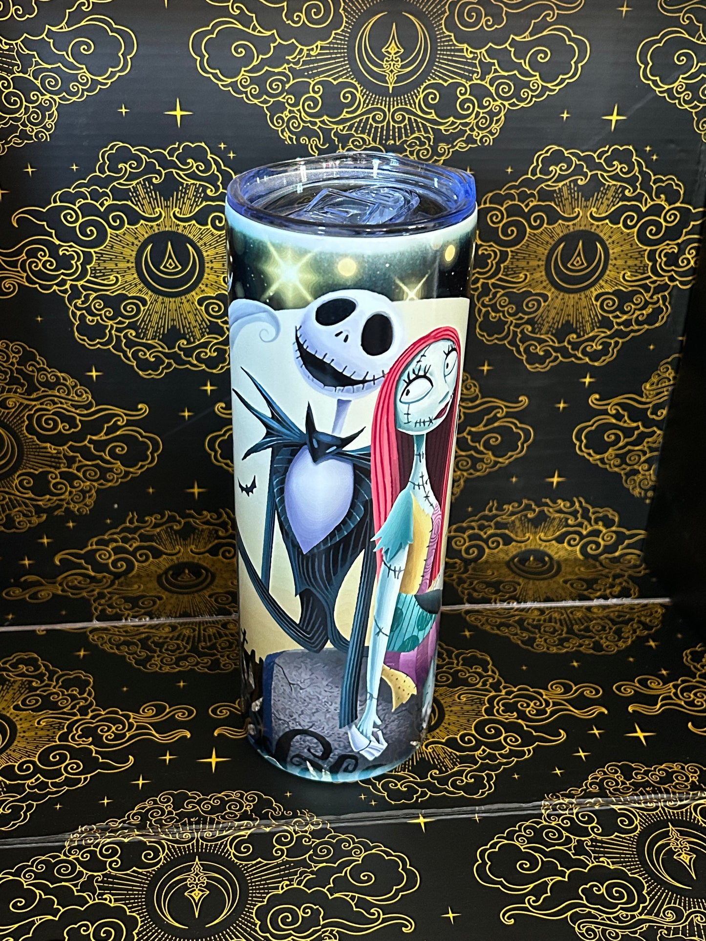 Sally/skel glow in the dark tumbler